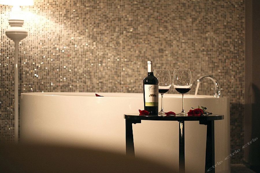 Holz Hotel Σενγιάνγκ Εξωτερικό φωτογραφία